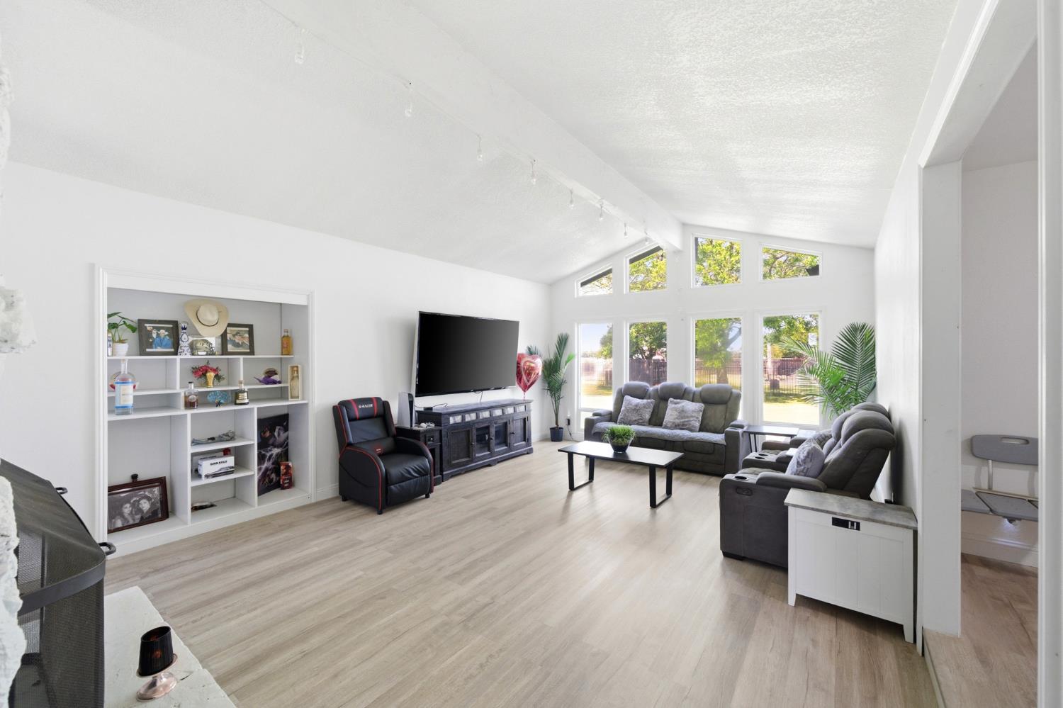 12301 East Jahant Road Acampo, CA 95220 - Photo 12 of 68