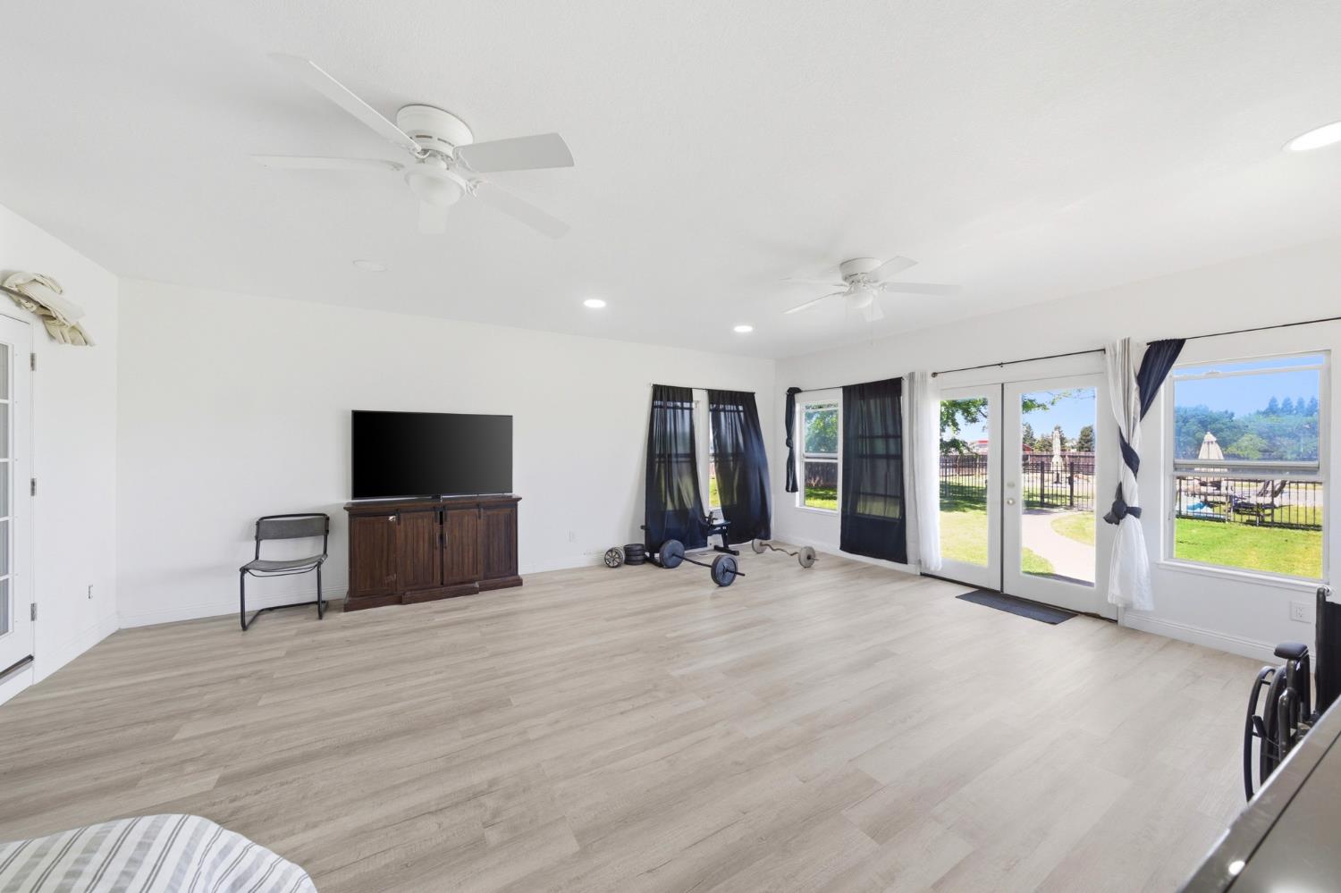 12301 East Jahant Road Acampo, CA 95220 - Photo 26 of 68