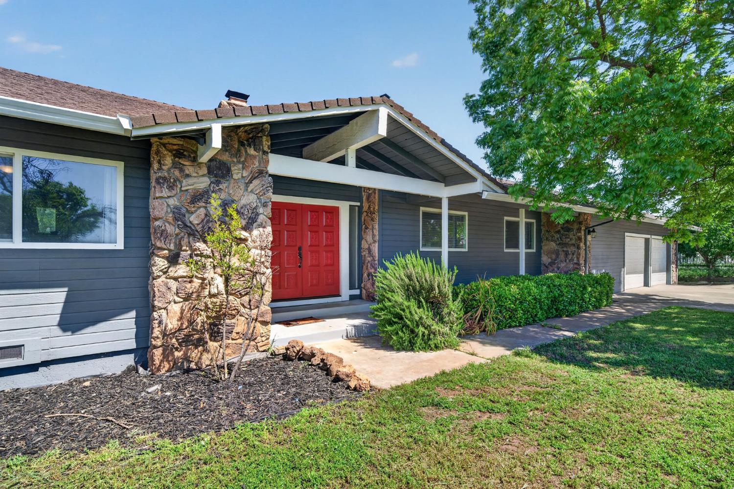 12301 East Jahant Road Acampo, CA 95220 - Photo 5 of 68