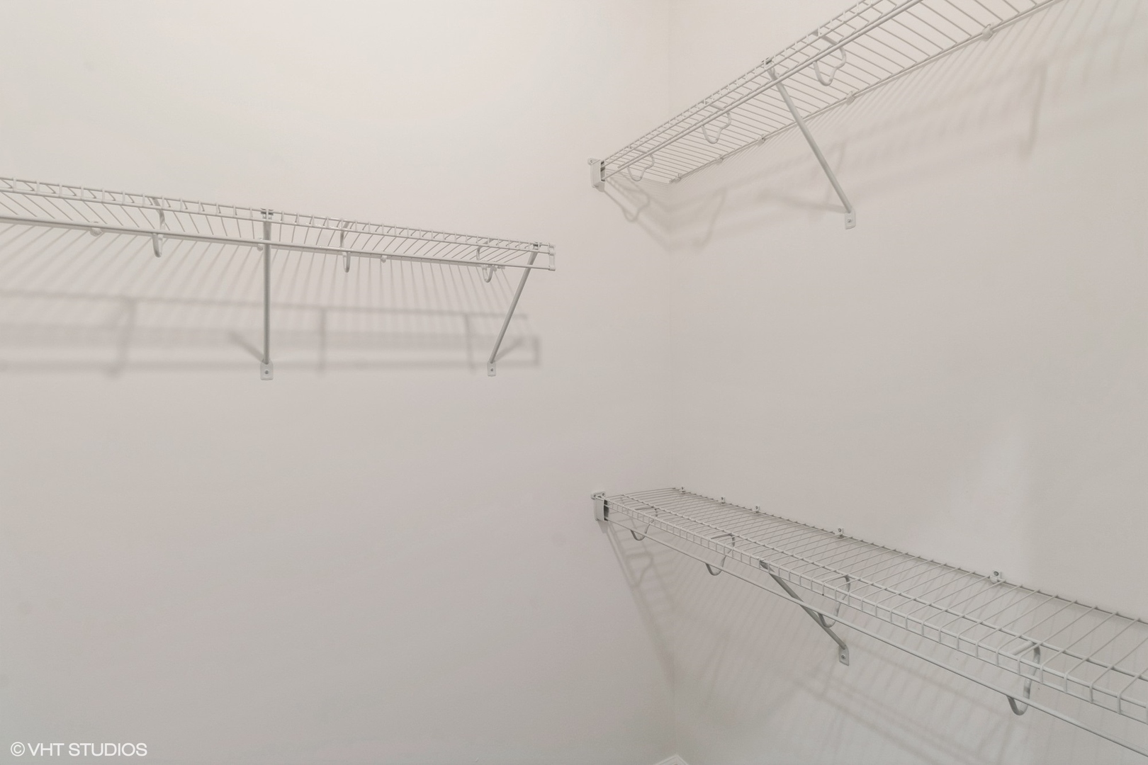 560 Madison Lane Elgin, IL 60123 - Photo 11 of 24