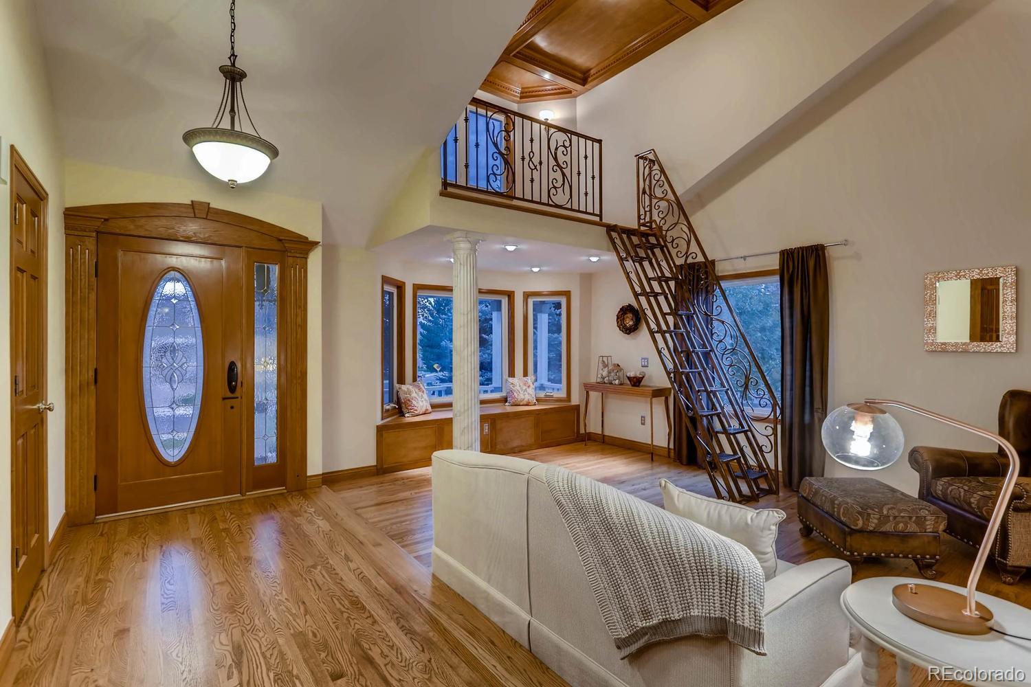 2565 Spring Hill Court Highlands Ranch, CO 80129 - Photo 4 of 35
