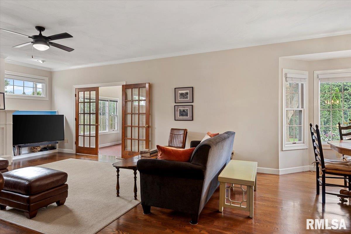 103 Interlacken Road Springfield, IL 62704 - Photo 9 of 55