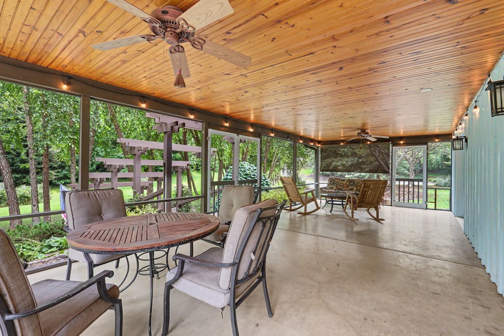 256 Low Gap Road Hayesville, NC 28904 - Photo 12 of 60 Gallery Image 12