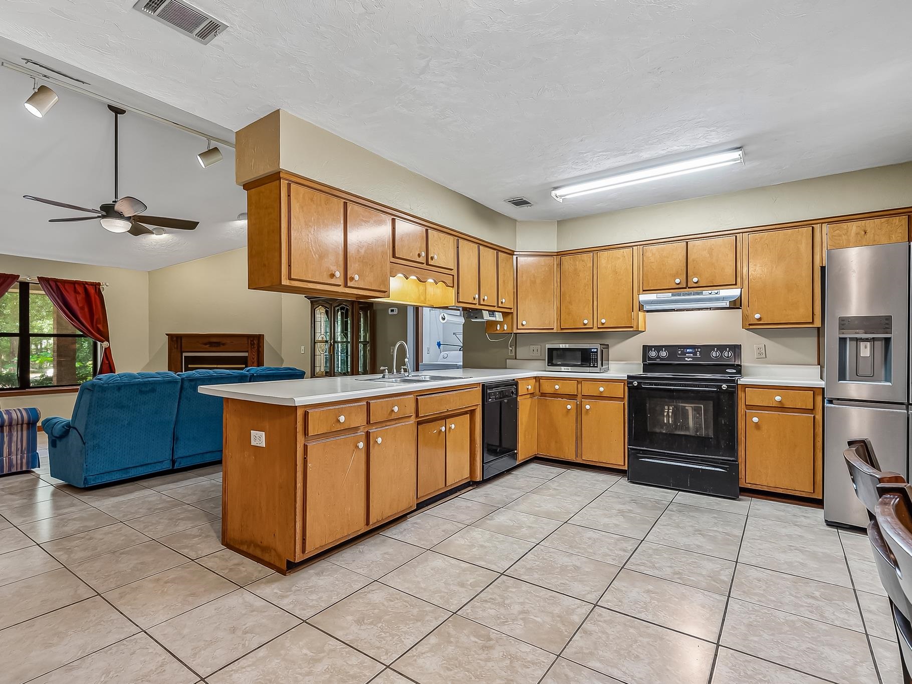 1792 Folkstone Road Tallahassee, FL 32312 - Photo 10 of 42 Gallery Image 10