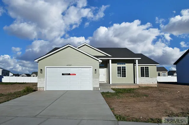 $395,000 | 4597 North Bristol Drive, Idaho Falls, ID 83401