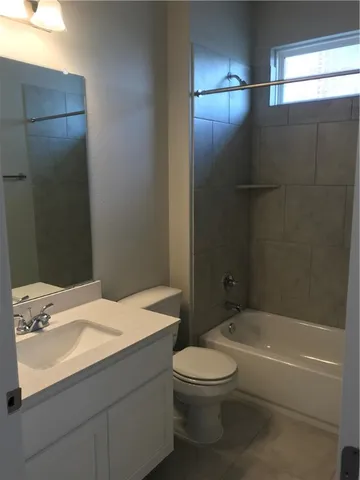 $1,900 | 1353 Goforth Road, Kyle, TX 78640