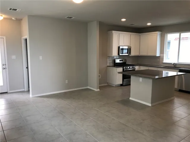 $1,900 | 1353 Goforth Road, Kyle, TX 78640