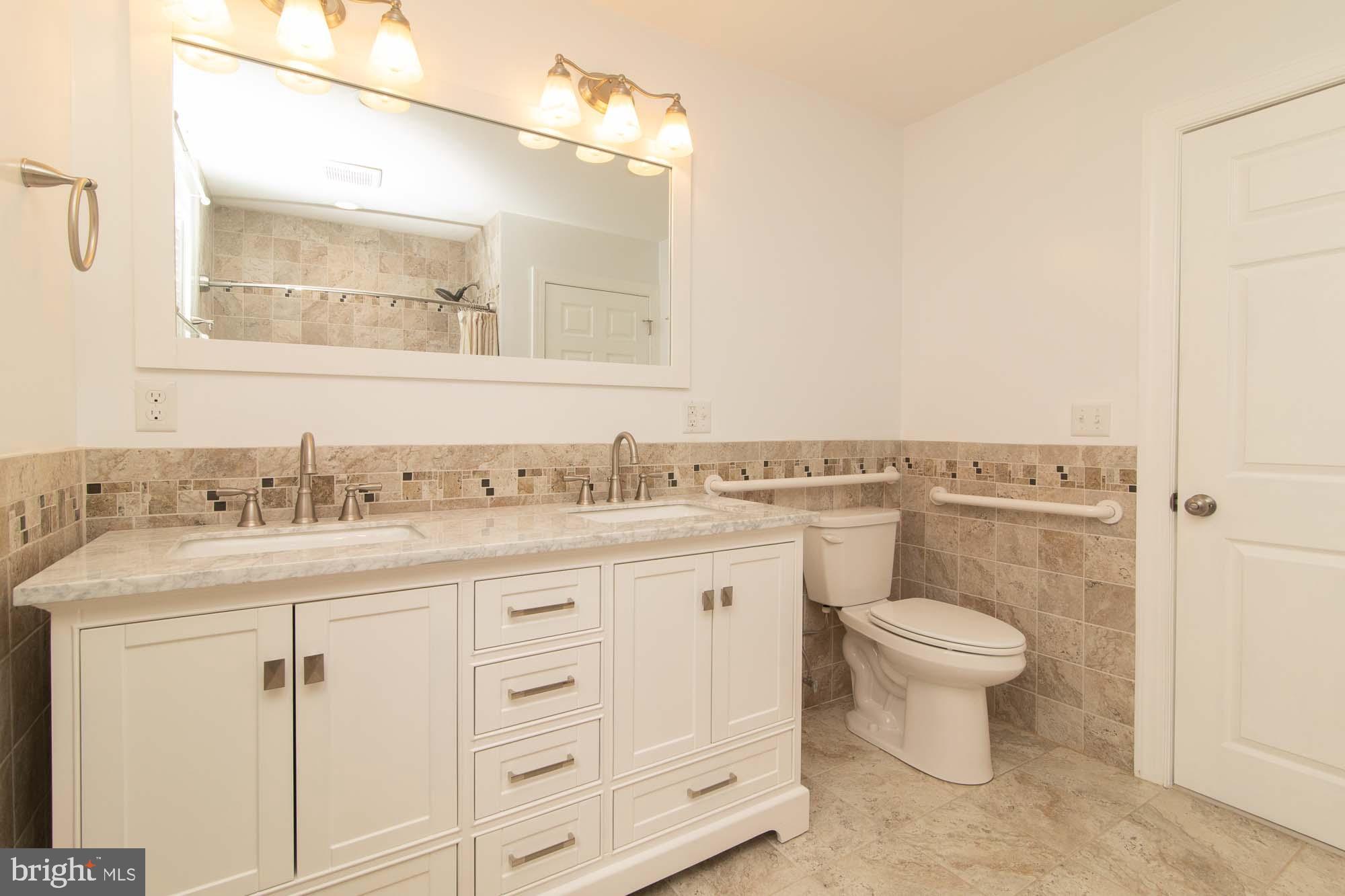 2 Randi Way Titusville, NJ 08560 - Photo 25 of 42 Master Bath with Double Sinks