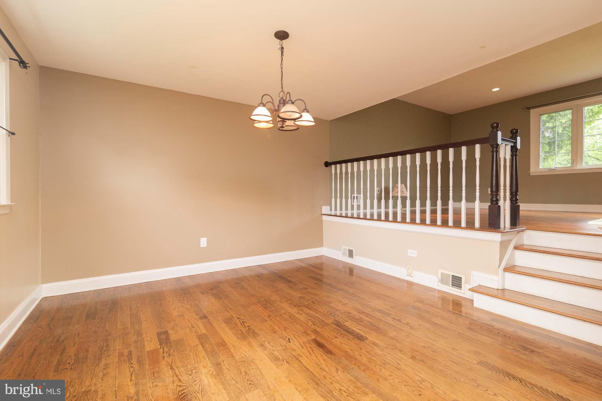 2 Randi Way Titusville, NJ 08560 - Photo 6 of 42 Kitchen Dining Area