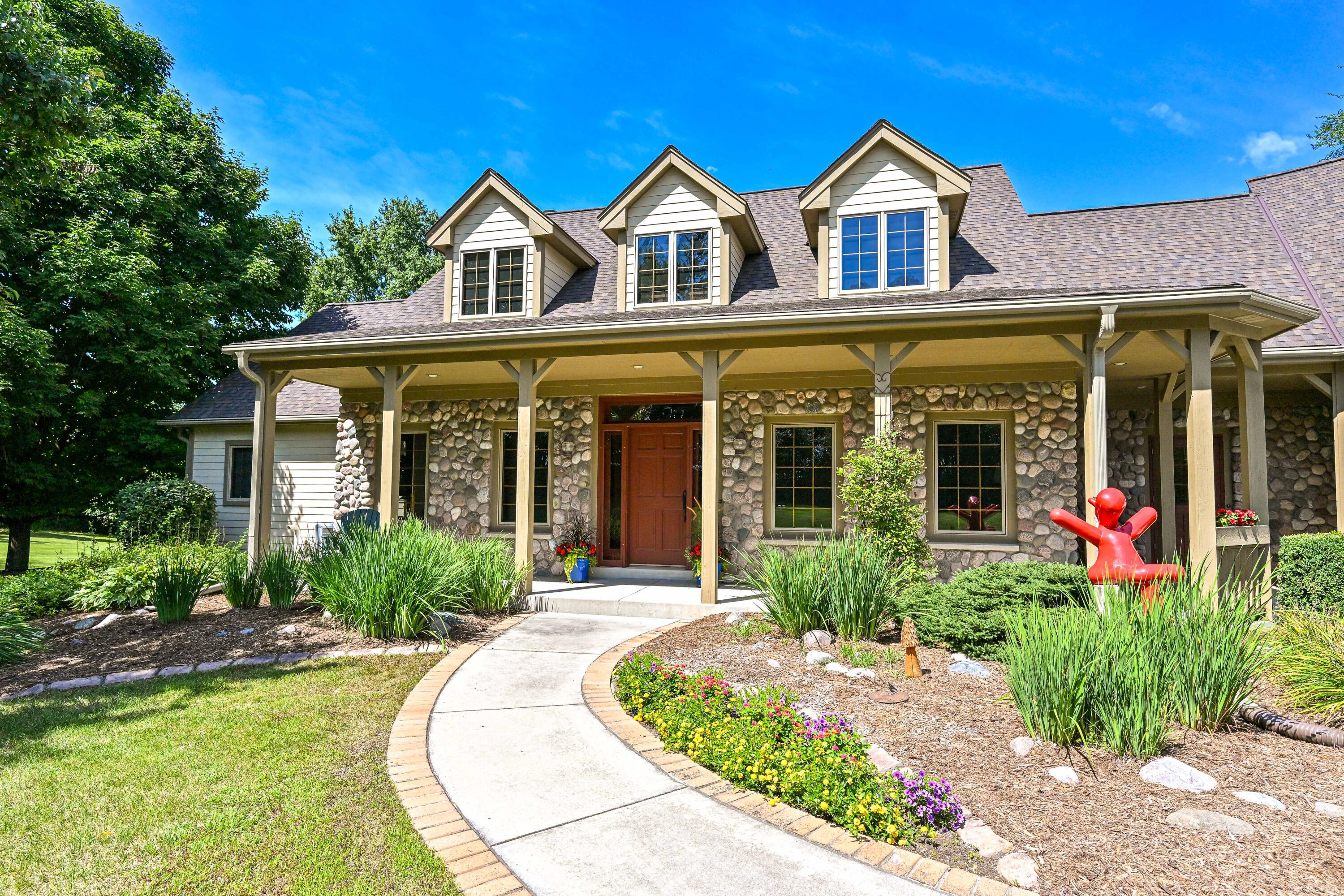 8510 Hawthorne Road Mequon, WI 53097 - Photo 1 of 49 Welcome Home