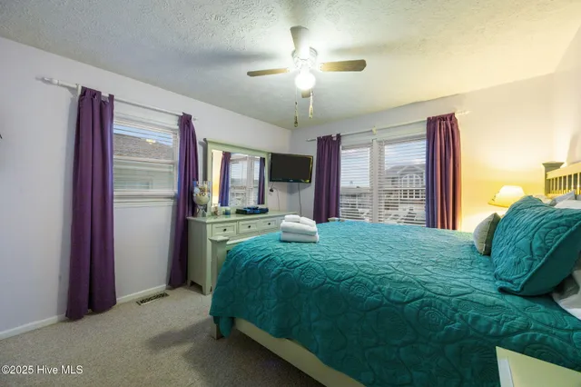 $925,000 | 124 Starfish Drive, Holden Beach, NC 28462