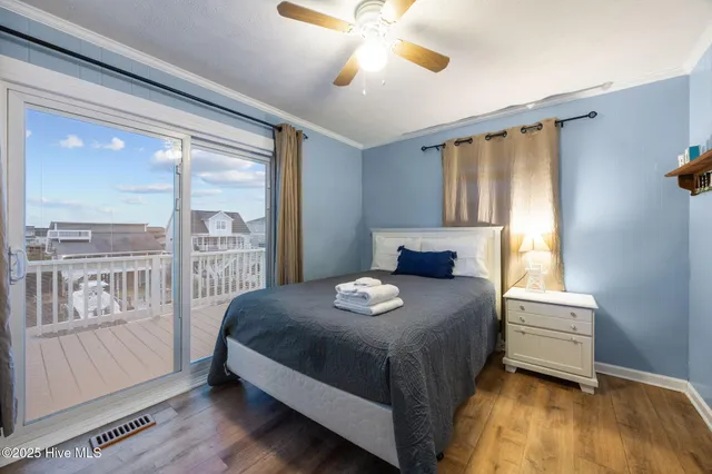 $925,000 | 124 Starfish Drive, Holden Beach, NC 28462