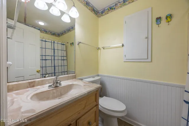 $925,000 | 124 Starfish Drive, Holden Beach, NC 28462