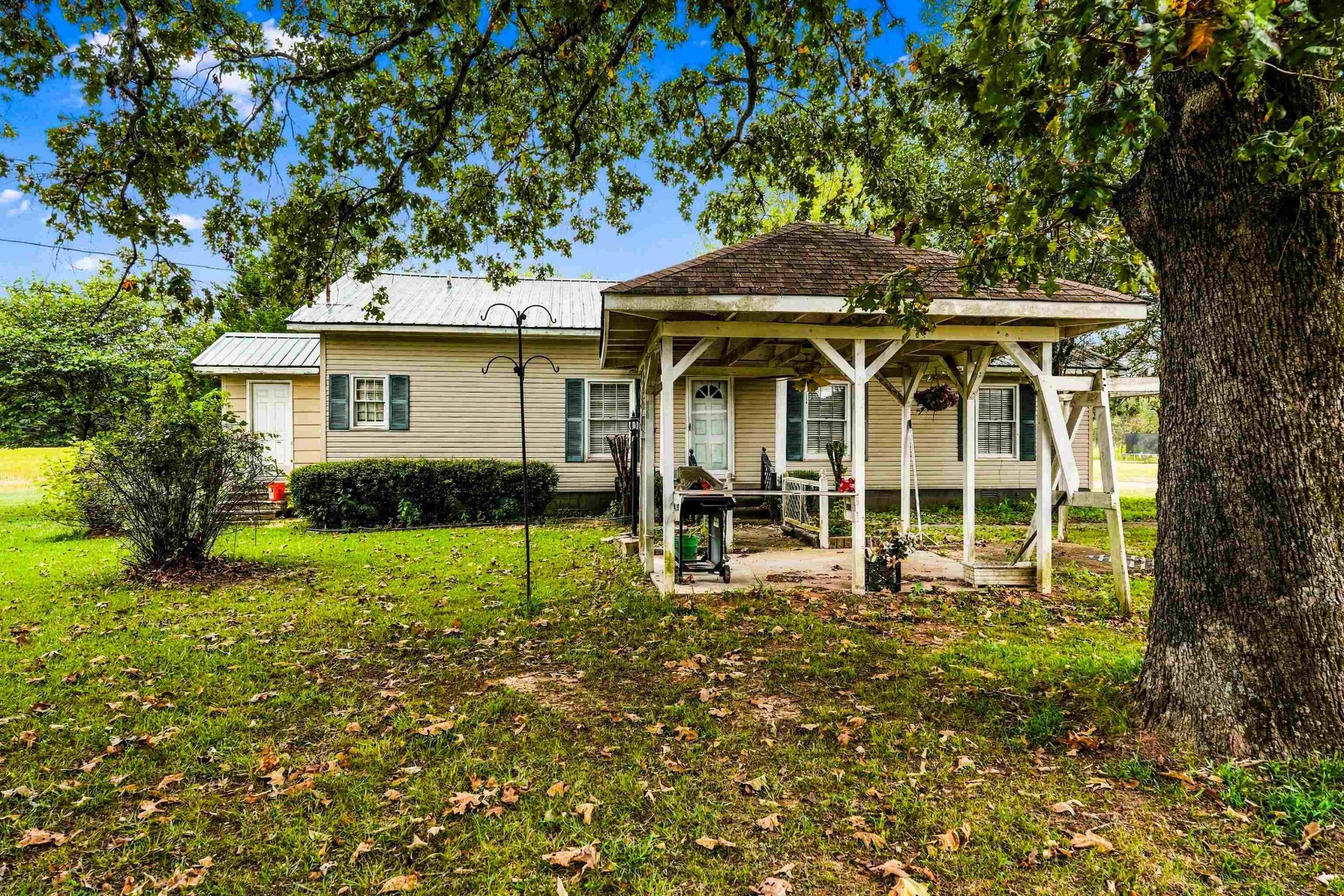 3905 County Road 5 Florence, AL 35633 - Photo 2 of 22 Gallery Image 2