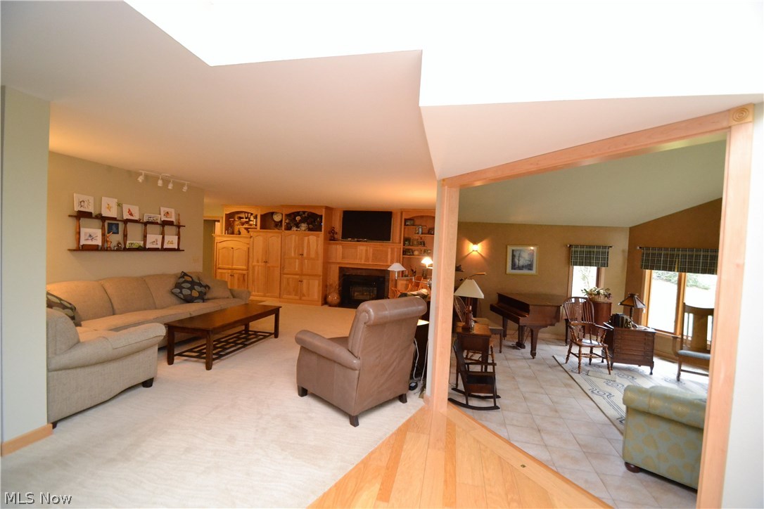 2737 Glenmont Road Northwest Canton, OH 44708 - Photo 14 of 33 Gallery Image 14