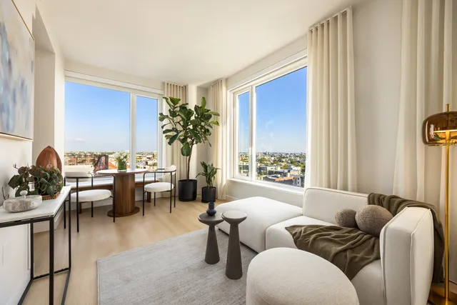 $3,995 | 18 India Street, Unit 422P | Greenpoint