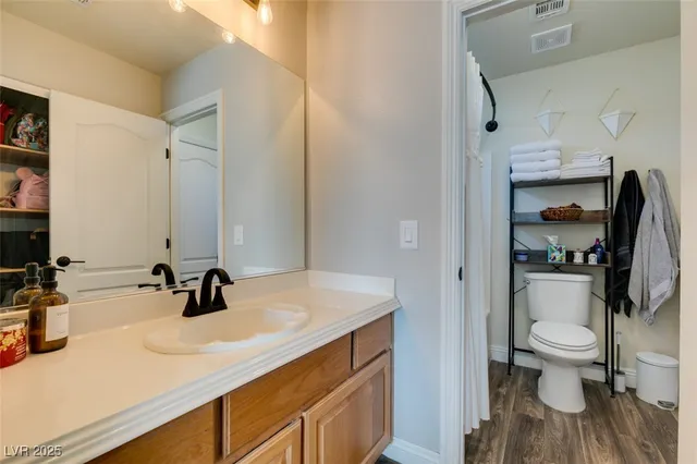 $440,000 | 9181 Wild Briar Lane, Las Vegas, NV 89143