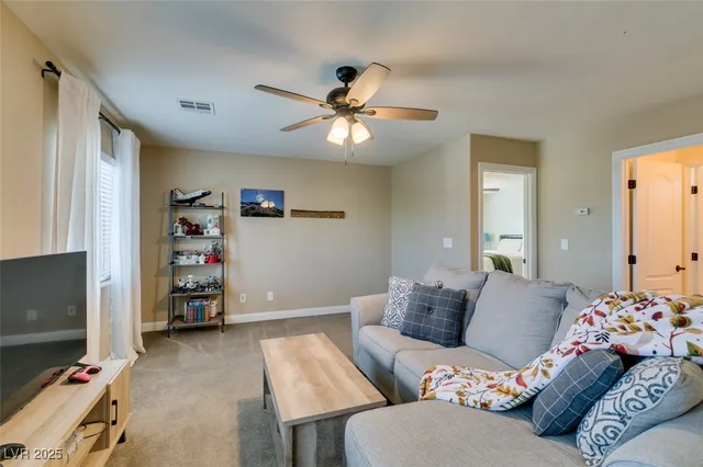 $440,000 | 9181 Wild Briar Lane, Las Vegas, NV 89143