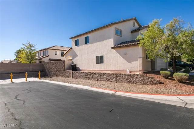 $440,000 | 9181 Wild Briar Lane, Las Vegas, NV 89143