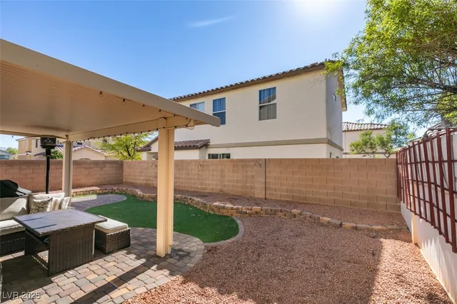 $440,000 | 9181 Wild Briar Lane, Las Vegas, NV 89143