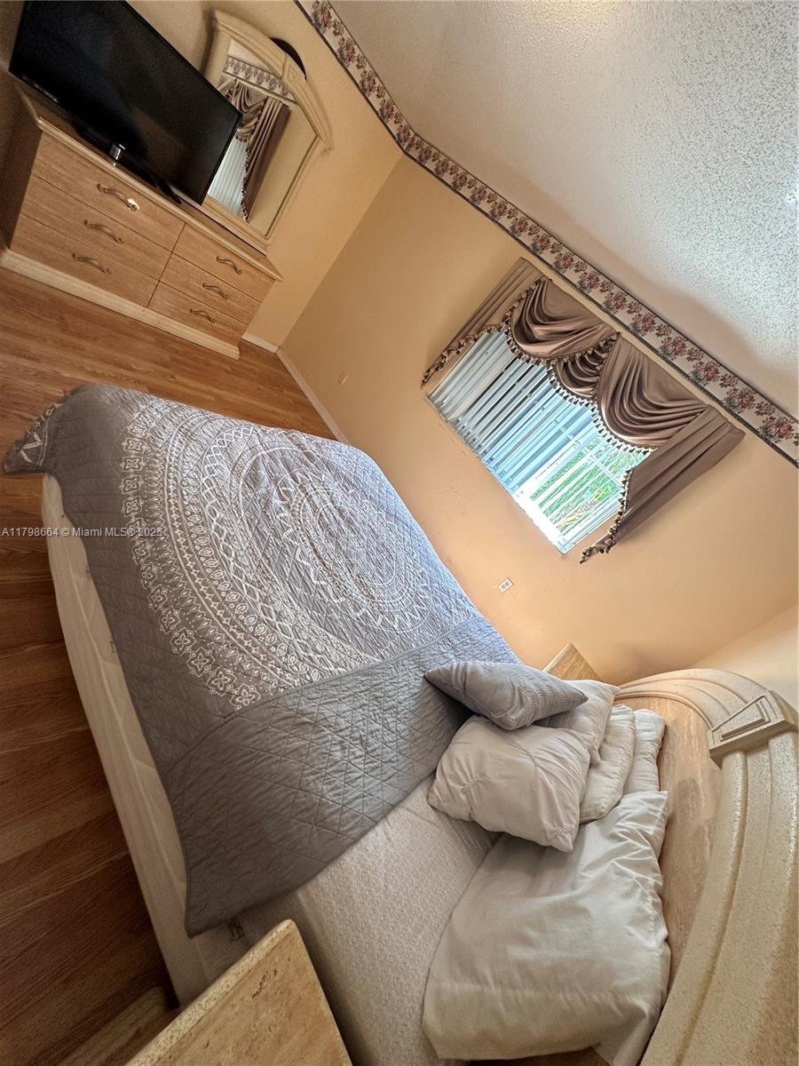 8686 Southwest 159th Path Miami, FL 33193 - Photo 11 of 15 Gallery Image 11