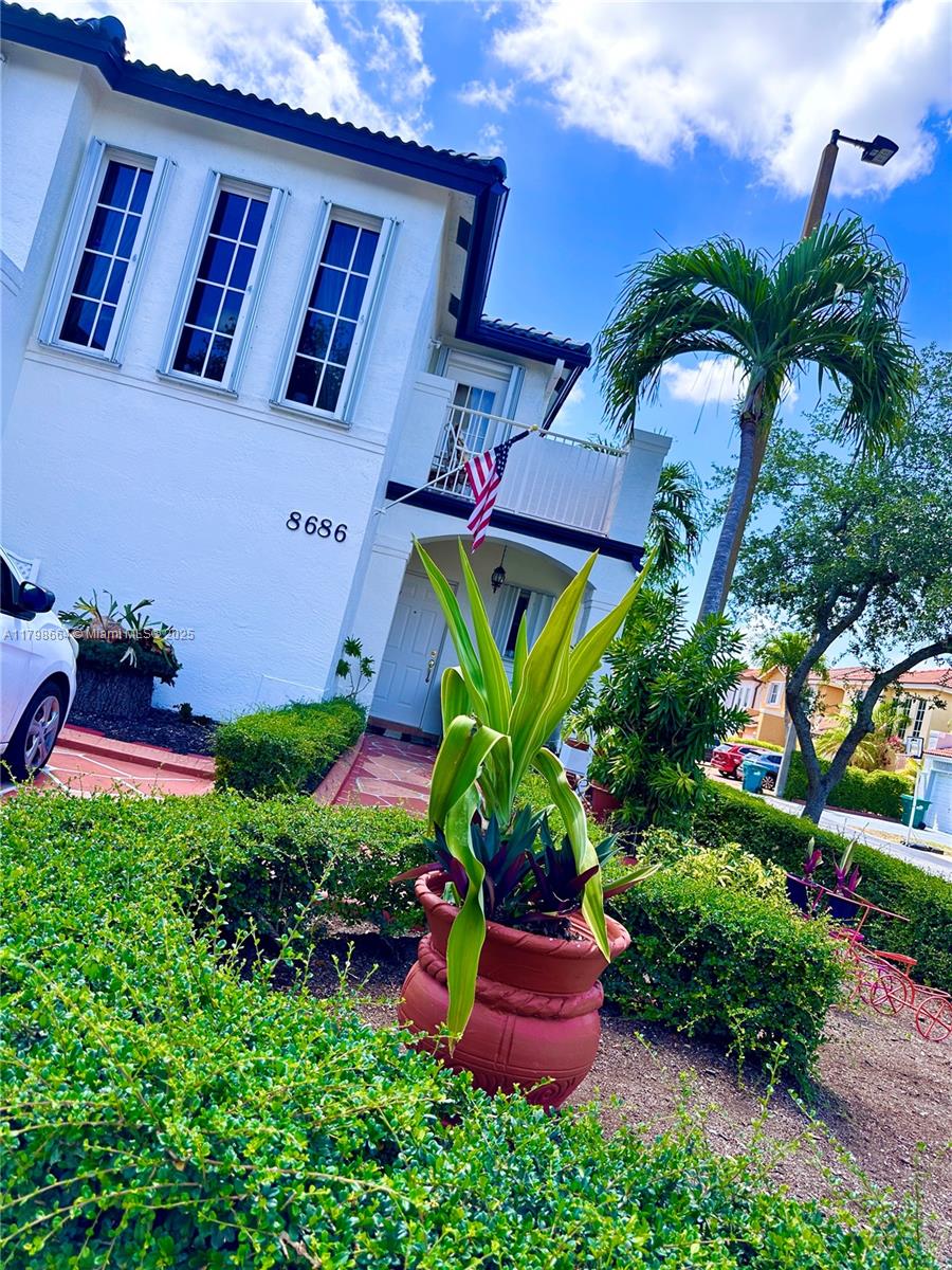 8686 Southwest 159th Path Miami, FL 33193 - Photo 3 of 15 Gallery Image 3