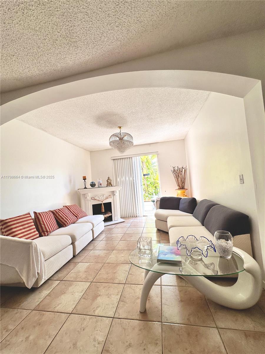 8686 Southwest 159th Path Miami, FL 33193 - Photo 6 of 15 Gallery Image 6