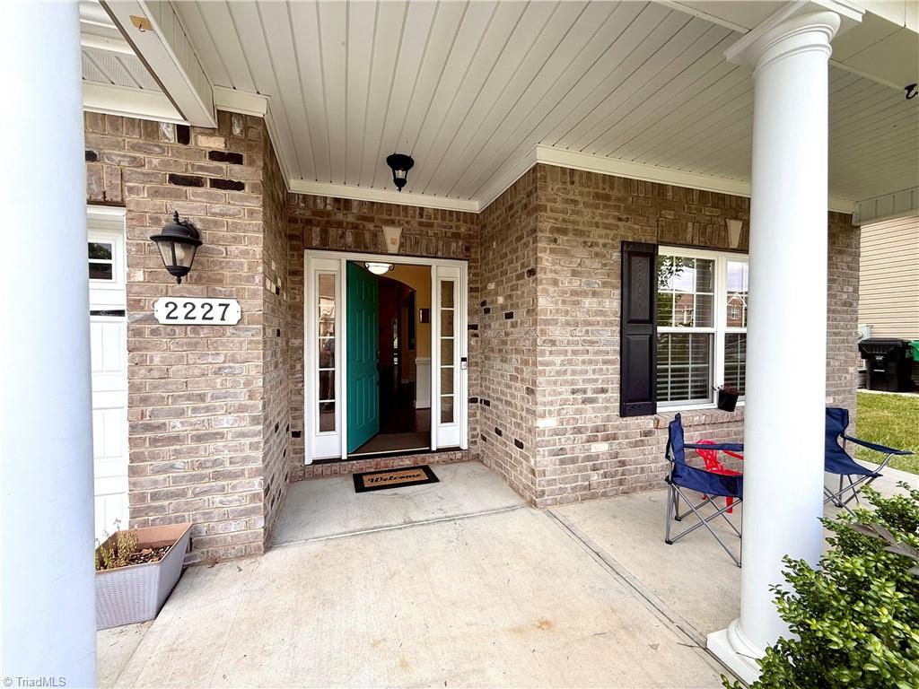 2227 Dunning Court High Point, NC 27265 - Photo 2 of 44
