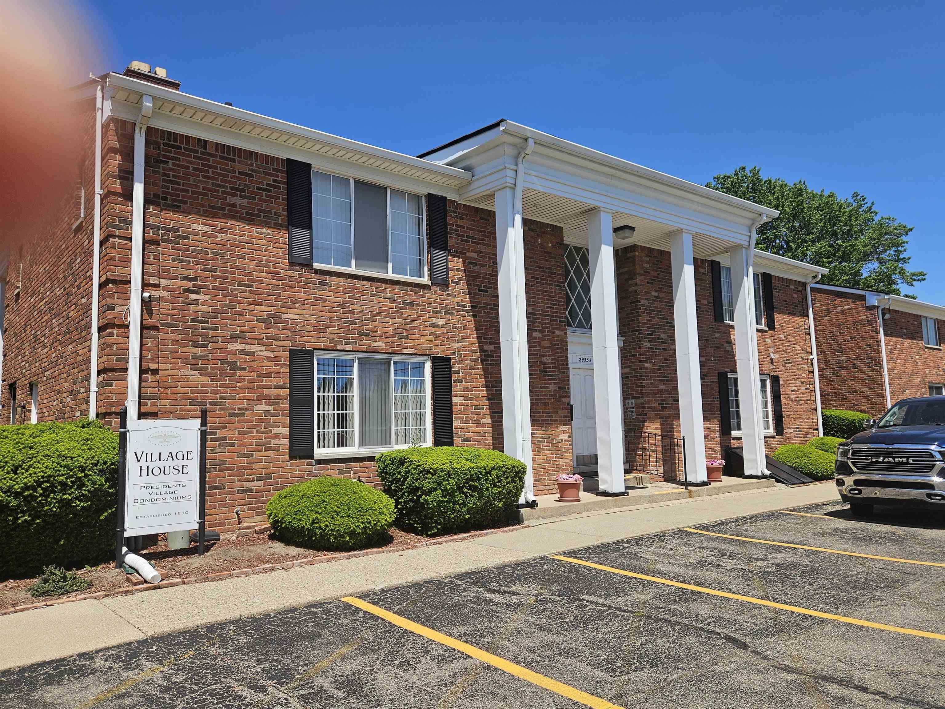 29472 Hoover Road, Unit 42/D Warren, MI 48093 - Photo 18 of 18