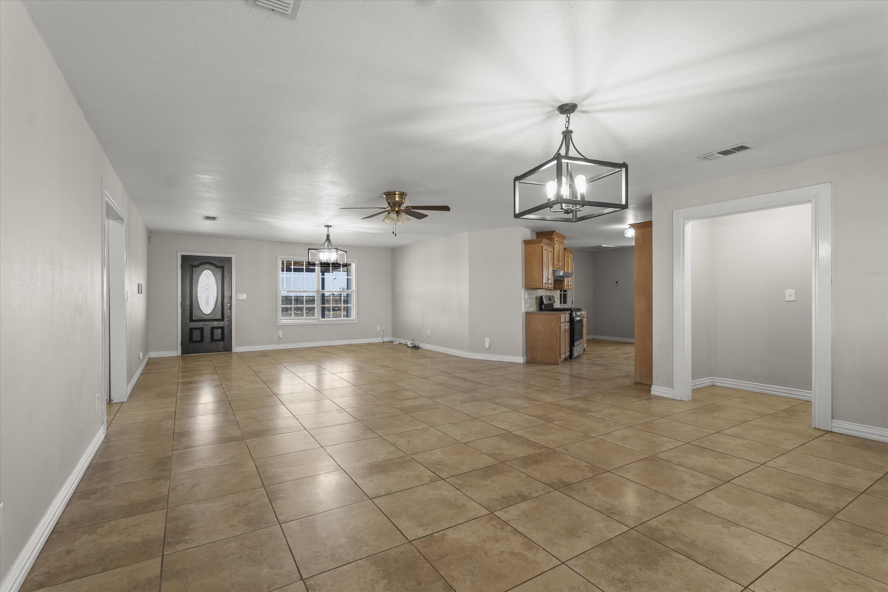 3131 North Alamo Road Levelland, TX 79336 - Photo 6 of 32 06-3131 N Alamo Rd