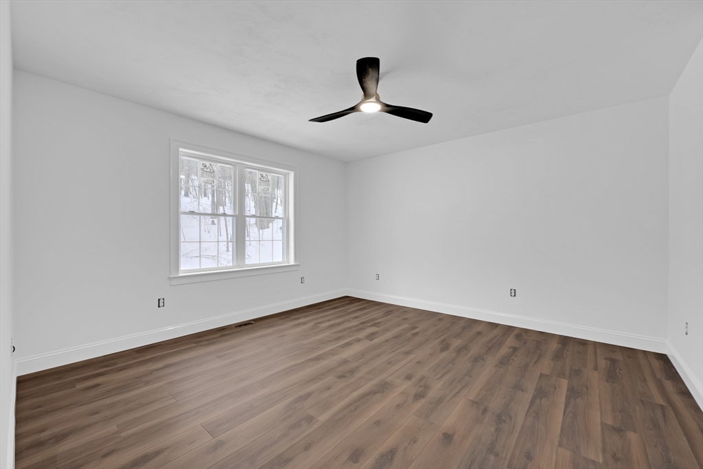 87 Vinton Road Sturbridge, MA 01566 - Photo 12 of 33