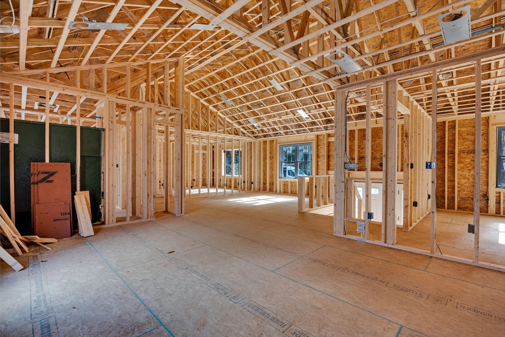 87 Vinton Road Sturbridge, MA 01566 - Photo 17 of 20 a view of a hall with wooden floor
