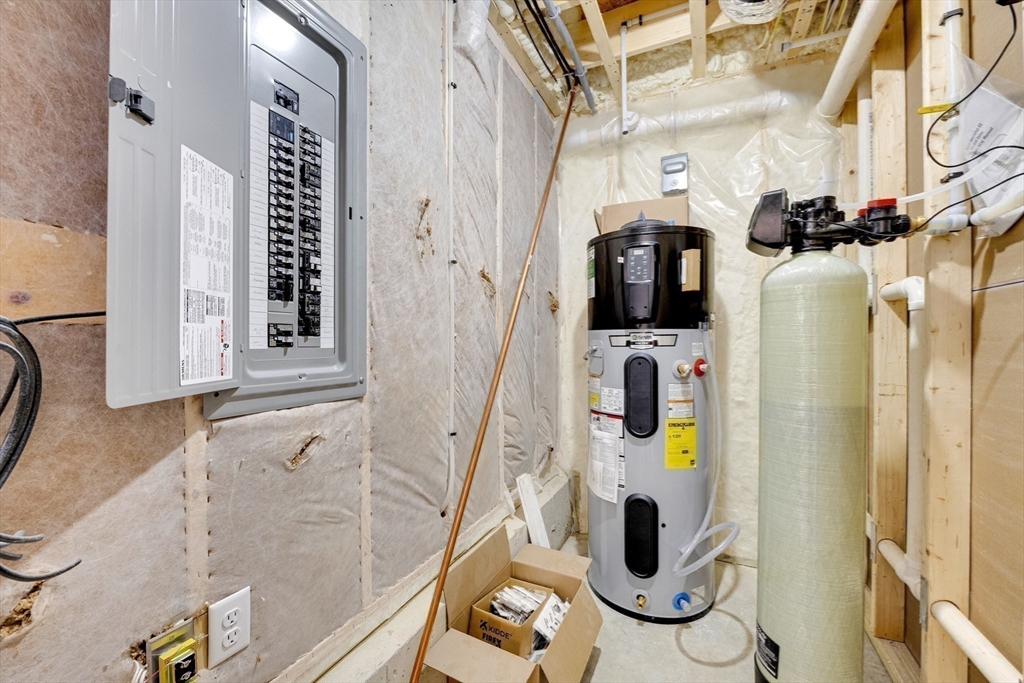 87 Vinton Road Sturbridge, MA 01566 - Photo 23 of 33