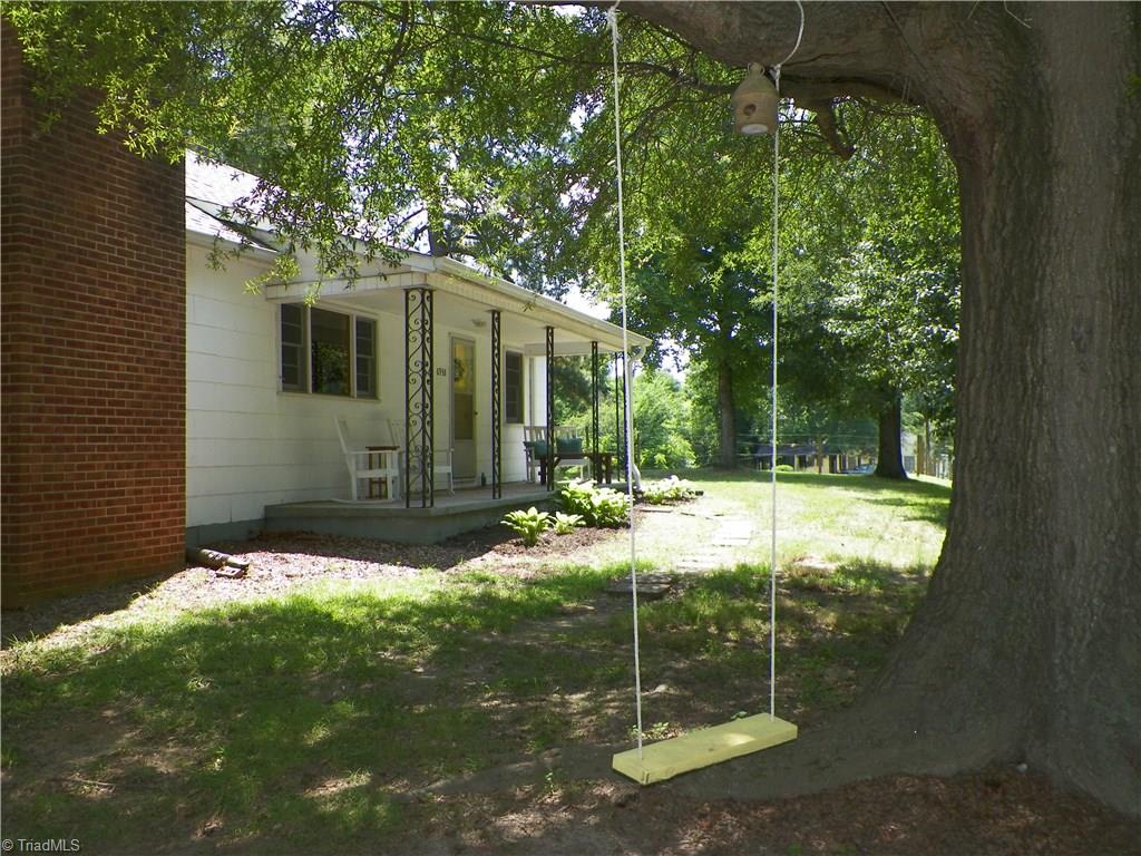 6938 Culler Road Clemmons, NC 27012 - Photo 2 of 18