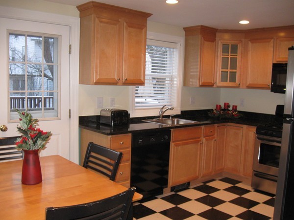 140 Lowell Street Lexington, MA 02420 - Photo 5 of 17