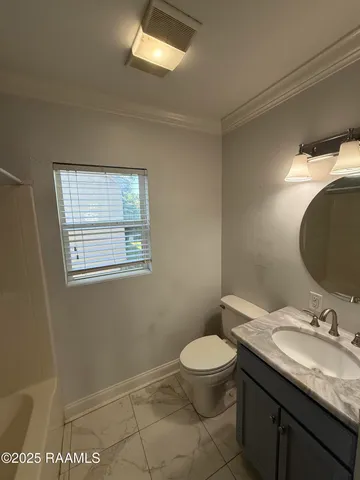 $1,800 | 908 St Landry Street, Lafayette, LA 70506