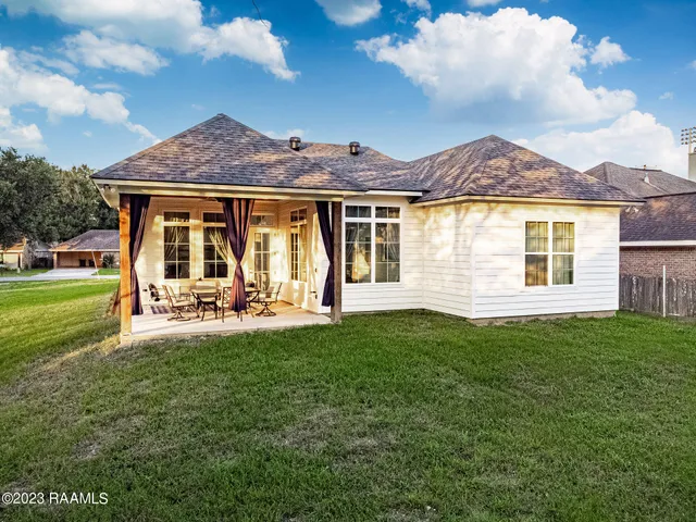 $5,000 | 406 East Martial Avenue, Lafayette, LA 70508