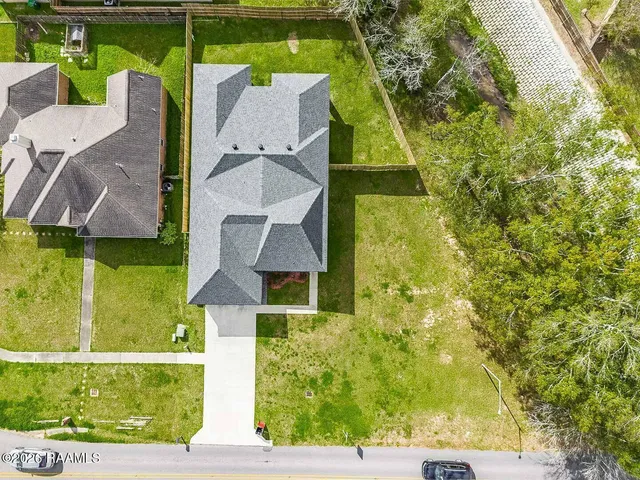 $5,000 | 406 East Martial Avenue, Lafayette, LA 70508