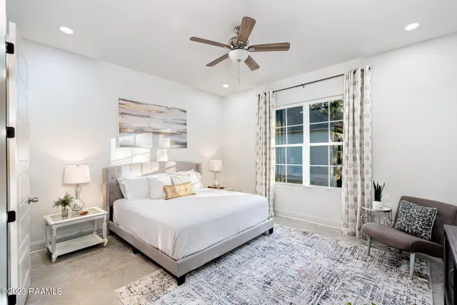 $5,000 | 406 East Martial Avenue, Lafayette, LA 70508