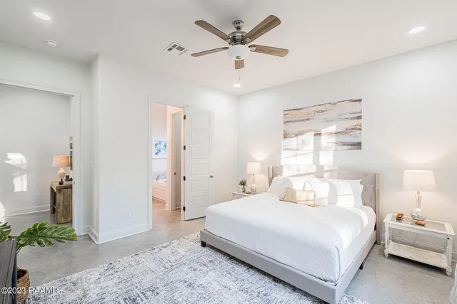 $5,000 | 406 East Martial Avenue, Lafayette, LA 70508