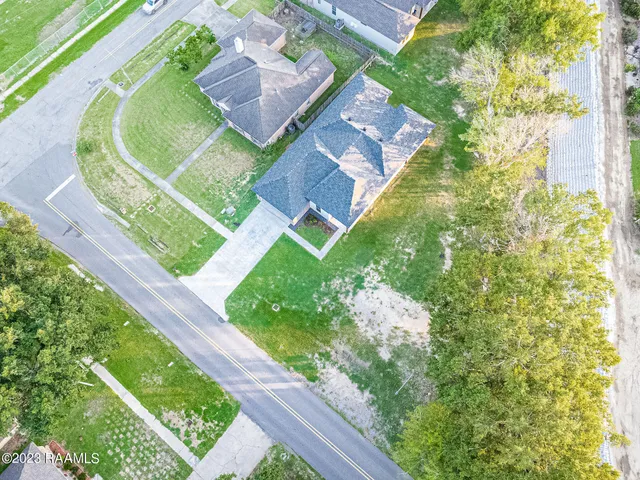 $4,000 | 406 East Martial Avenue, Lafayette, LA 70508