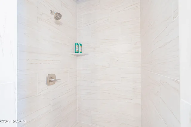 $5,000 | 406 East Martial Avenue, Lafayette, LA 70508