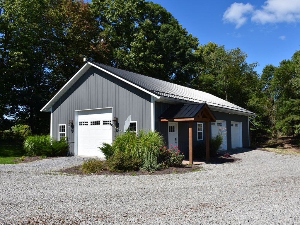 22696 Freyermuth Road Meadville, PA 16335 - Photo 7 of 27