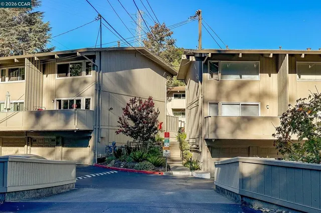 $2,300 | 73 Brookwood Road, Orinda, CA 94563
