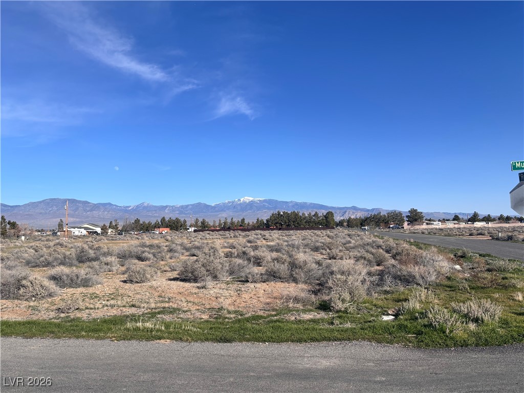 murphy frontage to the east