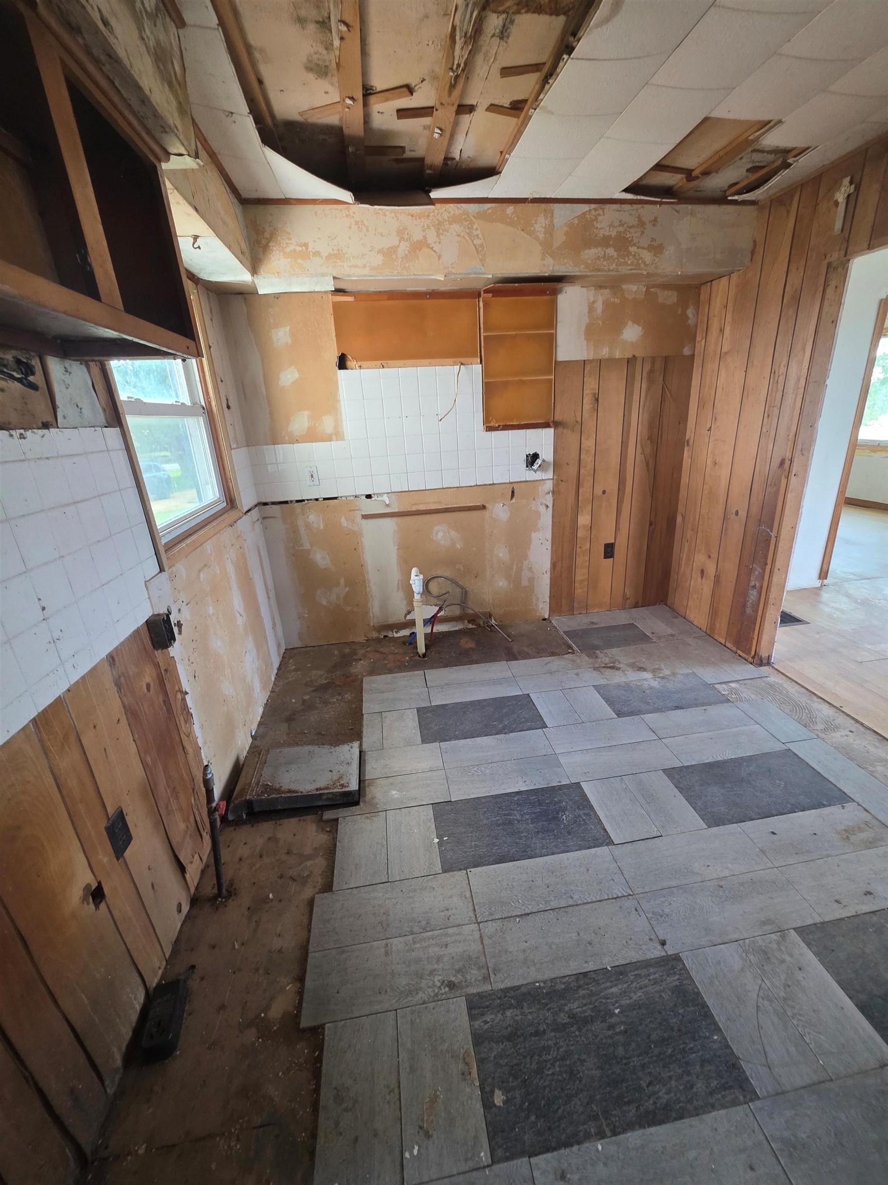 903 Sterling Road Dixon, IL 61021 - Photo 14 of 24 a view of outdoor space