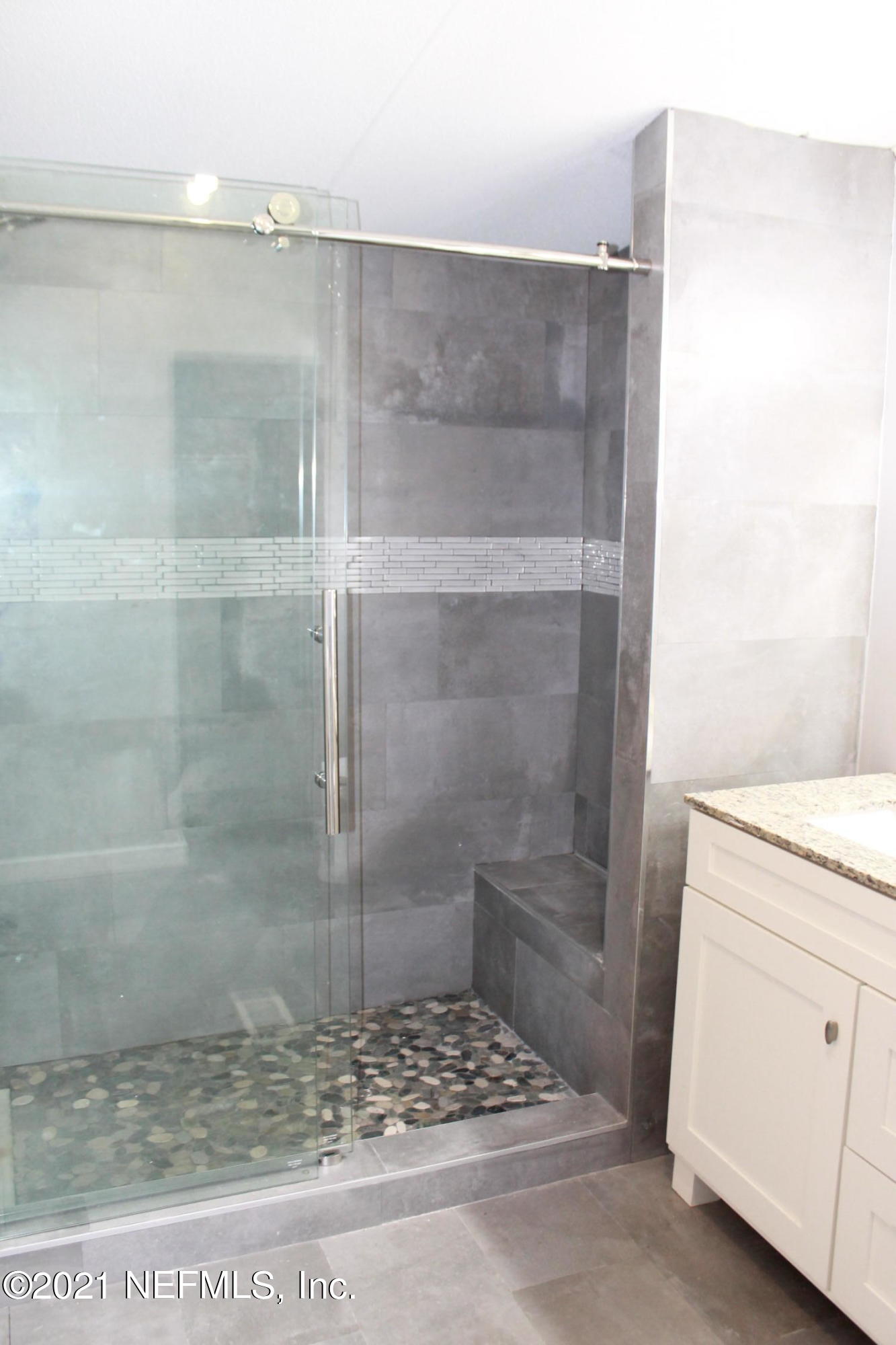 16006 Shellcracker Road Jacksonville, FL 32226 - Photo 20 of 41 a bathroom with a shower