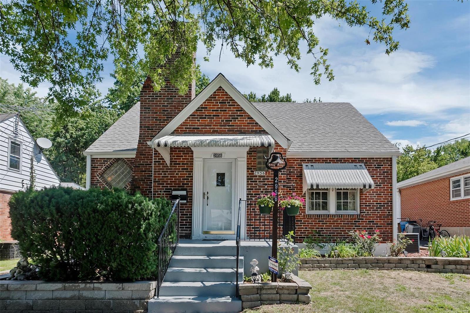 2956 Walton Road St. Louis, MO 63114 - Photo 1 of 21 Gallery Image 1