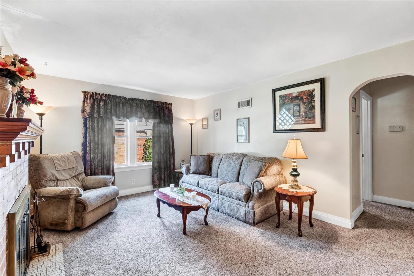 2956 Walton Road St. Louis, MO 63114 - Photo 2 of 21 Gallery Image 2