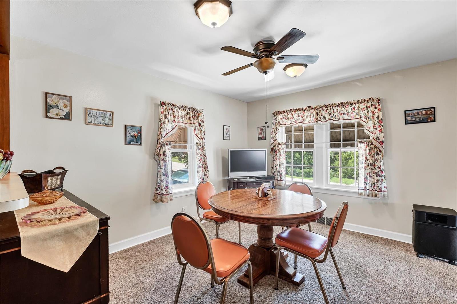 2956 Walton Road St. Louis, MO 63114 - Photo 6 of 21 Gallery Image 6